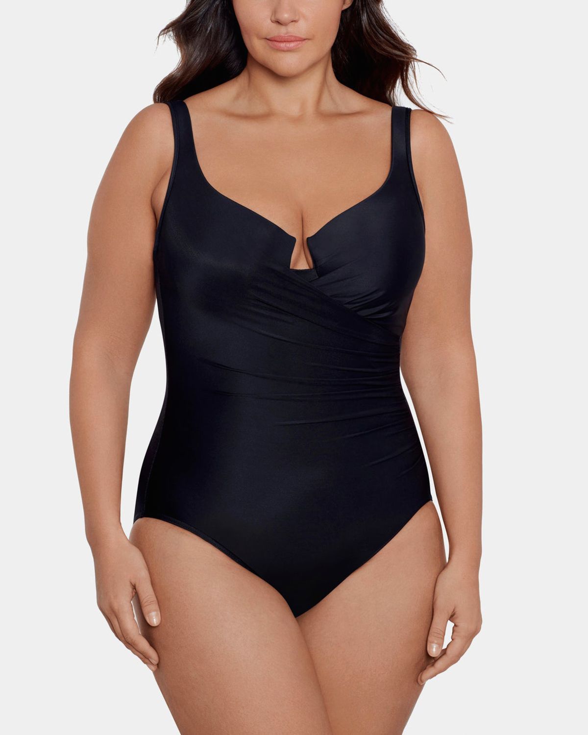 20 Best Plus Size Swimsuits on Amazon According to Influencers