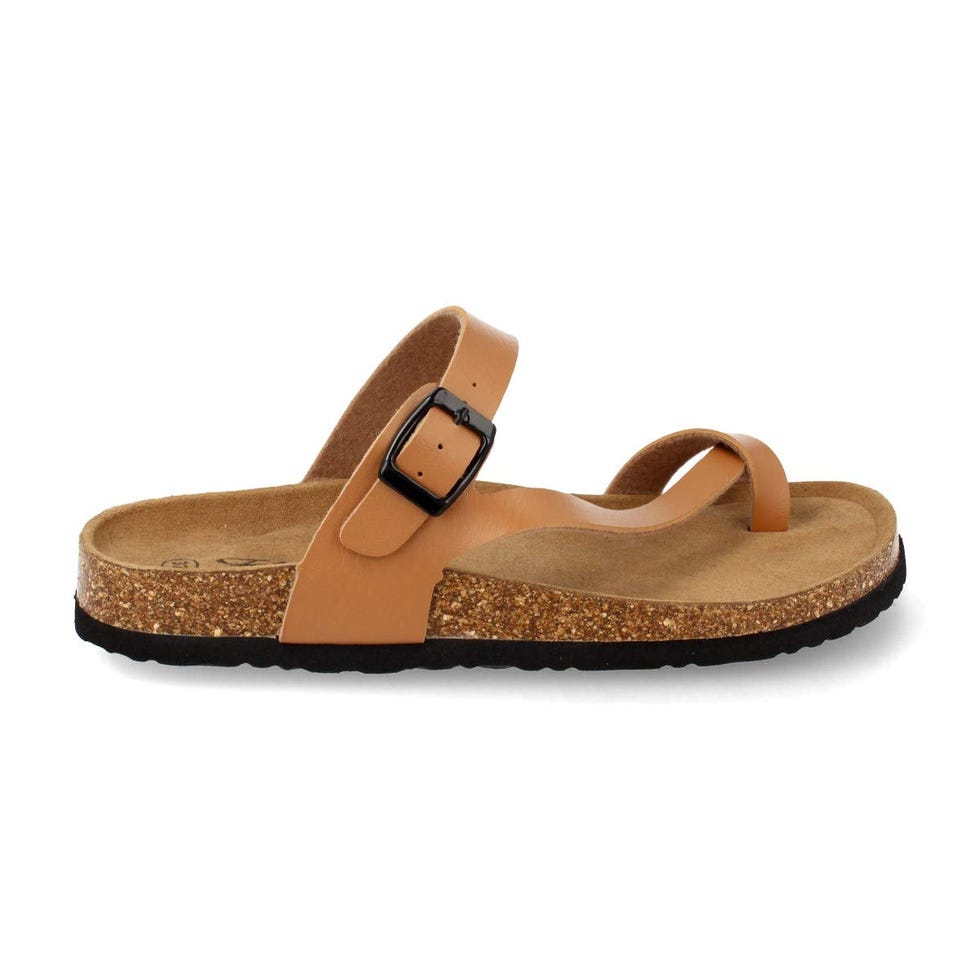 ¡Potencia tu bronceado y alarga tus piernas! 5 vestidos de crochet y 5 sandalias de Bershka, Mango y Zara 11 Moncloa Sandalias con hebilla de shoes&blues.es por 25 € en Amazon: Elegancia y confort todo en uno