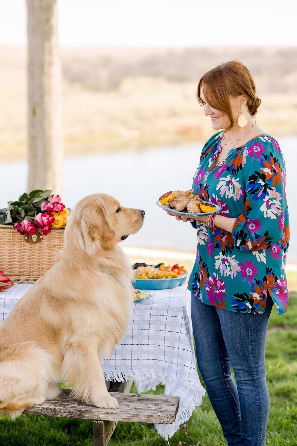 The Pioneer Woman – peasant blouse with floral pattern