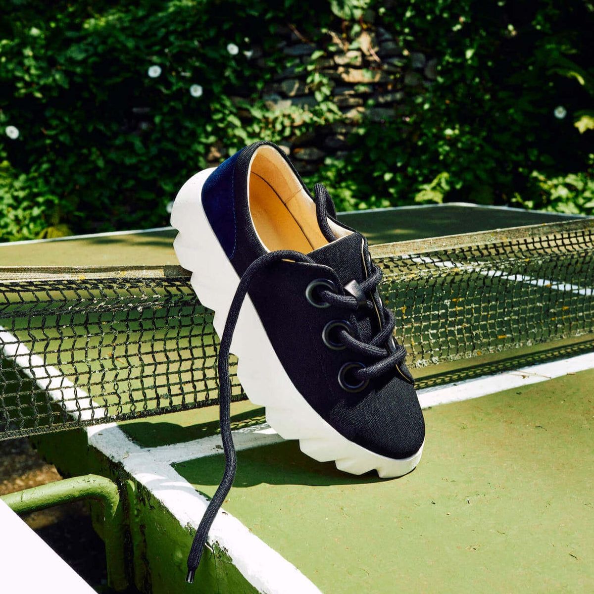 Cool black tennis shoes best sale