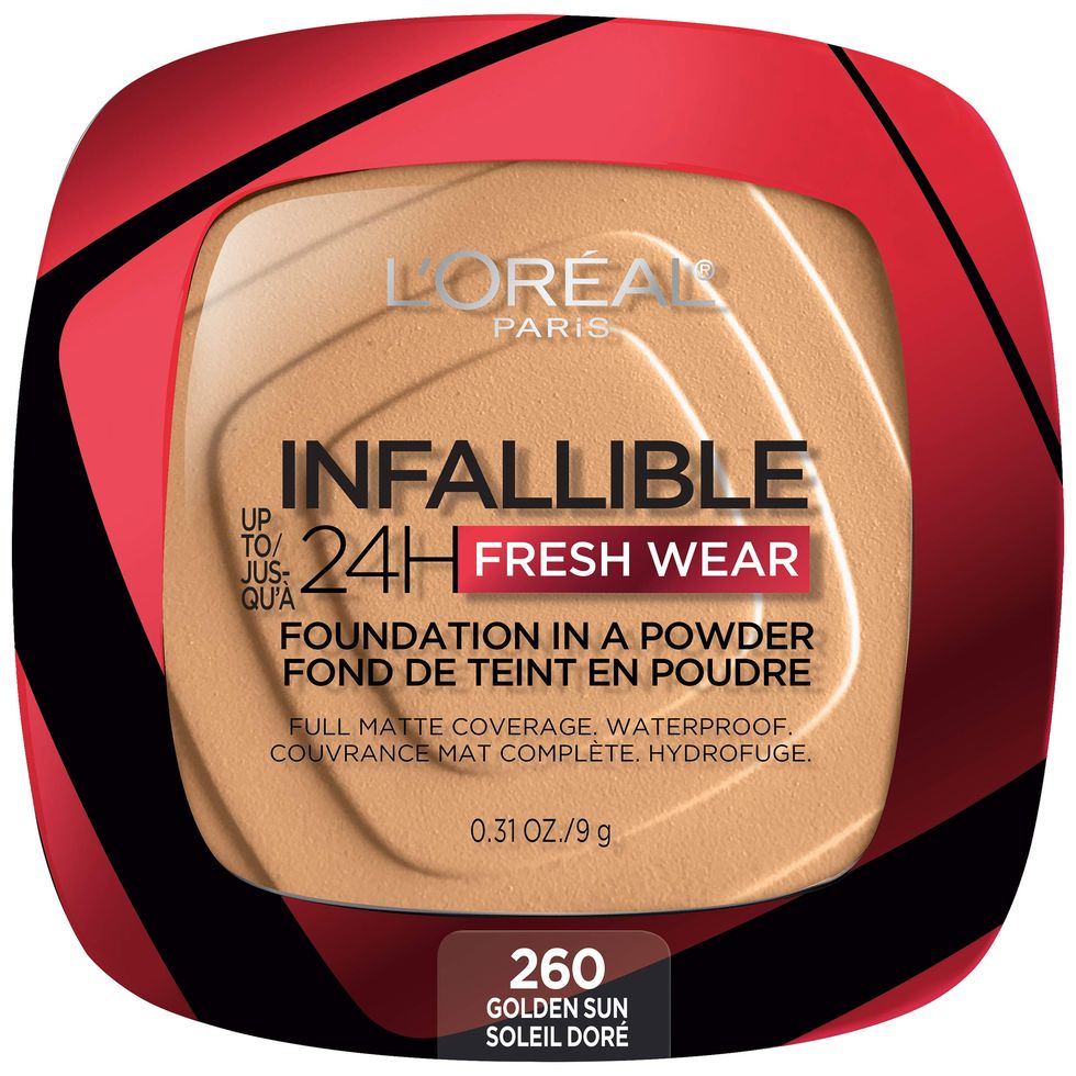Makeup Infallible Fresh Wear Foundation in a Powder