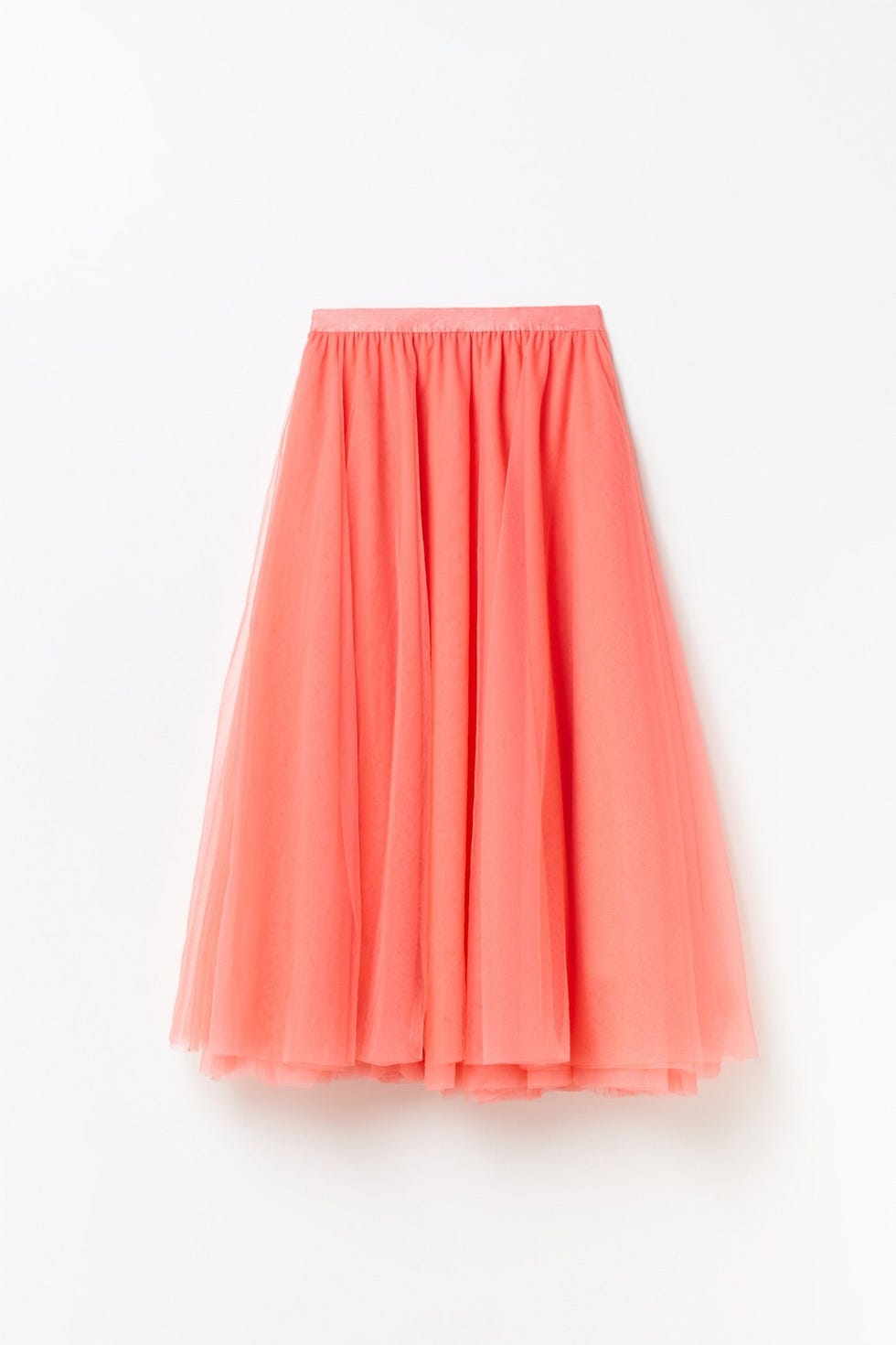 ¡La falda de tul más bonita de la primavera! Sfera te enamora con su diseño y precio 4 Moncloa El origen de un emblema de moda: de las pantallas a las pasarelas