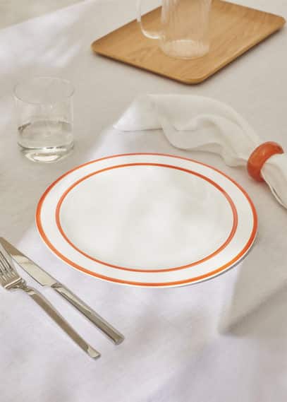 Plato con perfil naranja