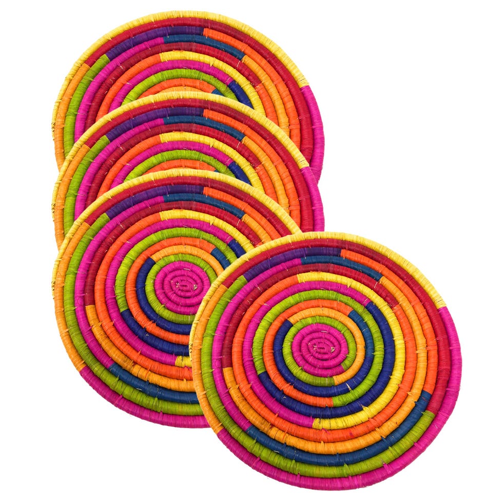 4 bajoplatos multicolores de rafia