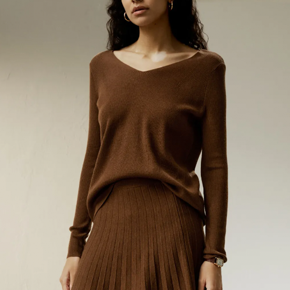 10 Best V-Neck Pullover Sweaters For Women Of 2024, Tested By Fashion ...
