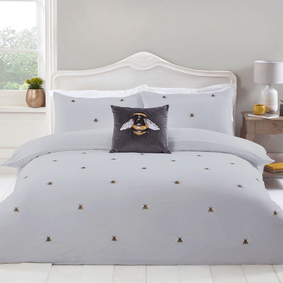 Julian Charles Bumblebee Duvet Set