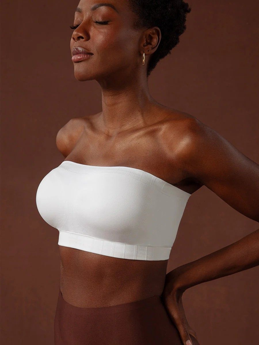15 Best Bandeau Bras for All Bust Sizes According to Reviews