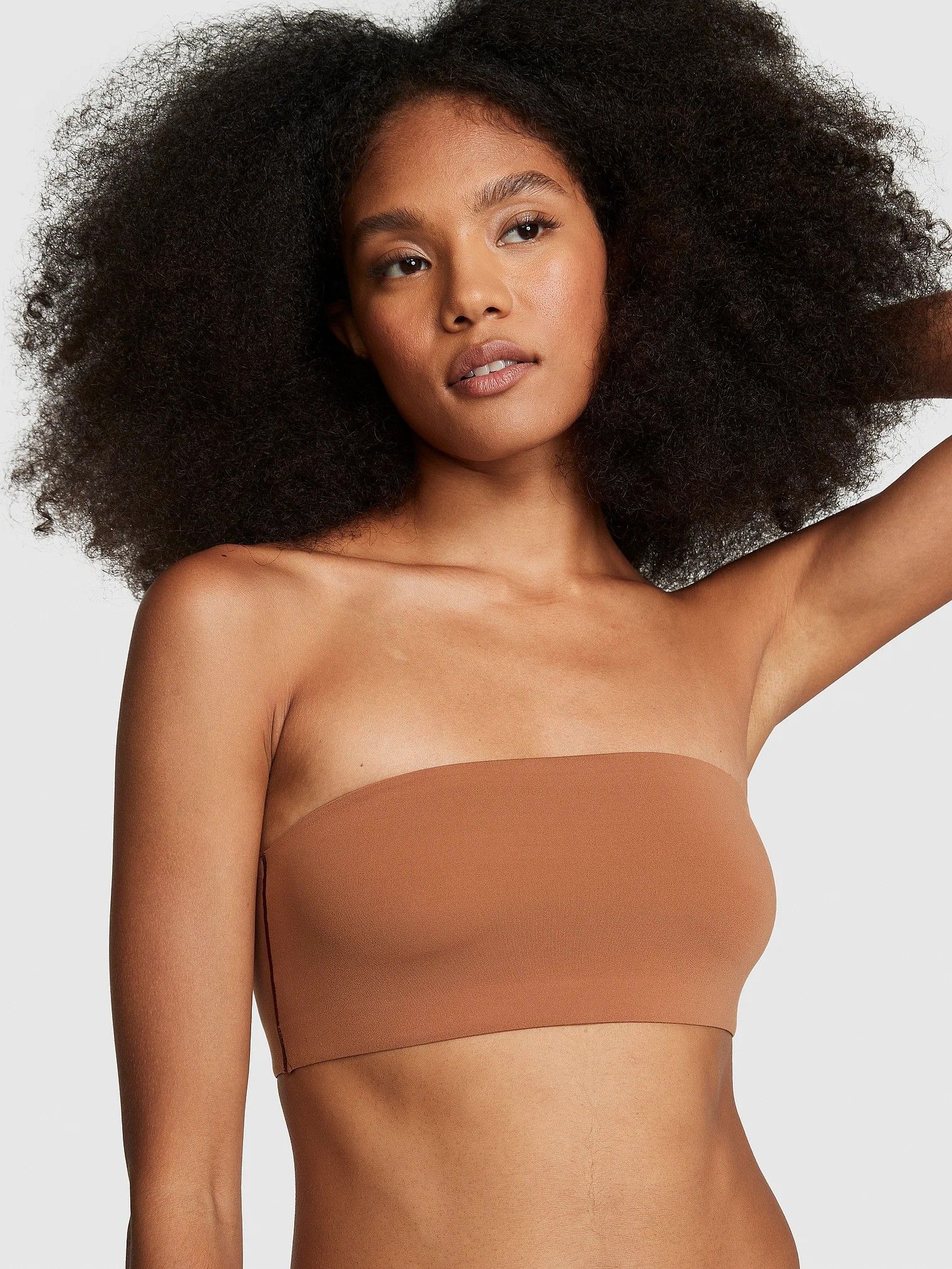 15 Best Bandeau Bras for All Bust Sizes According to Reviews