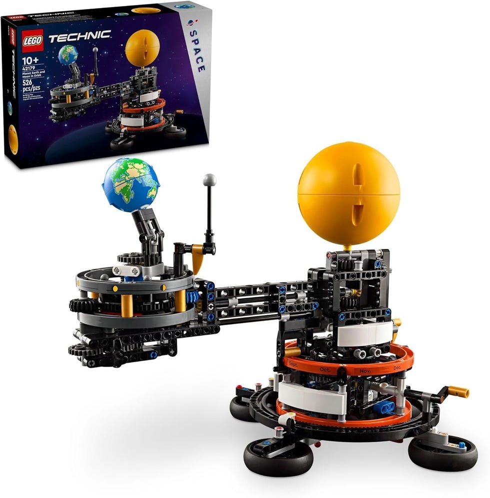 Technic Planet Earth and Moon in Orbit Building Set