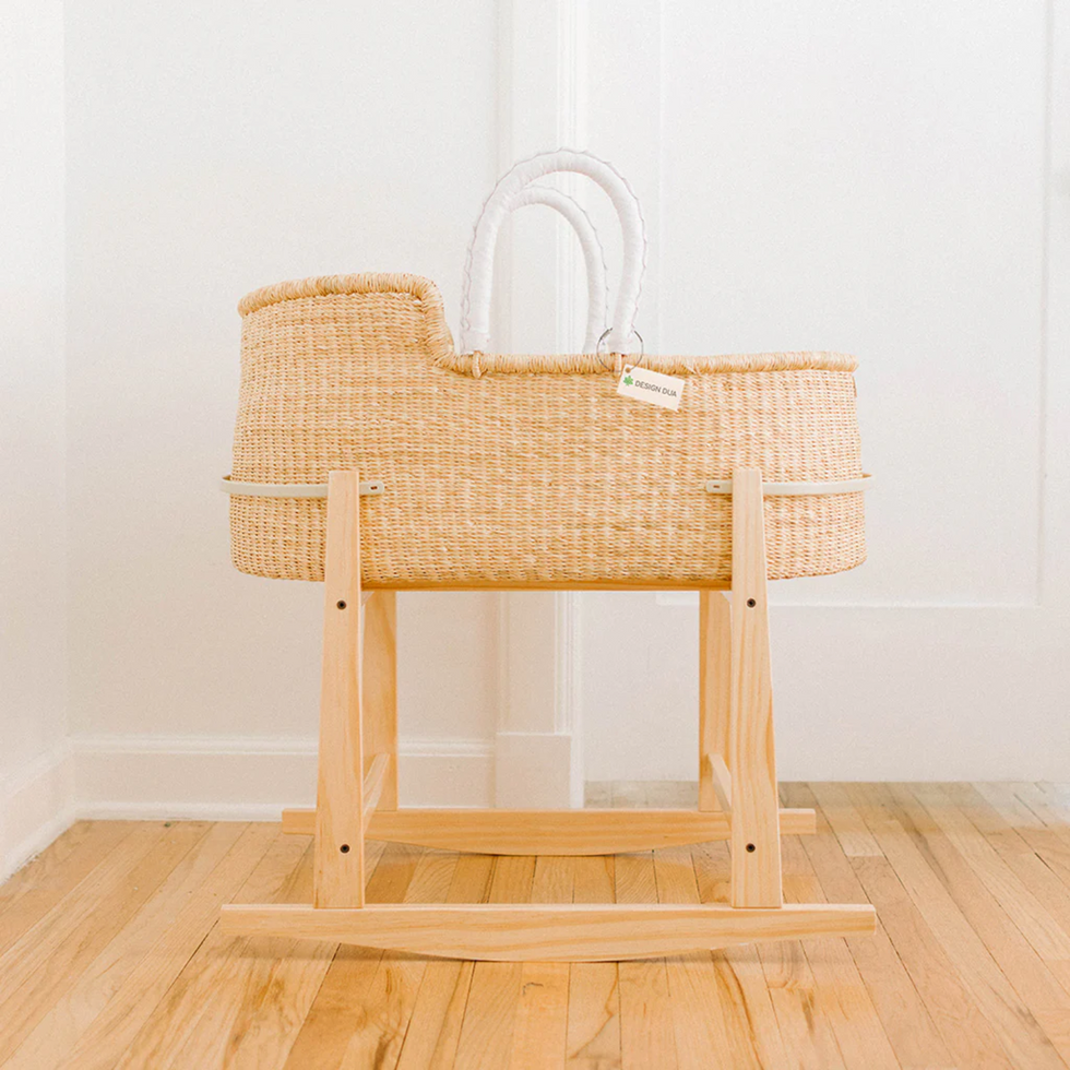 Signature Bilia Bassinet + Rocking Stand