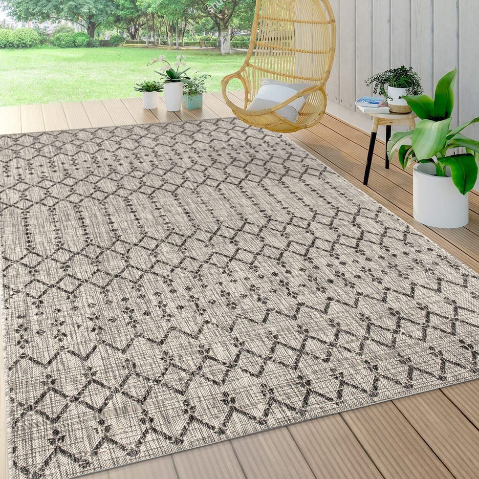 8' x 10' Area Rug