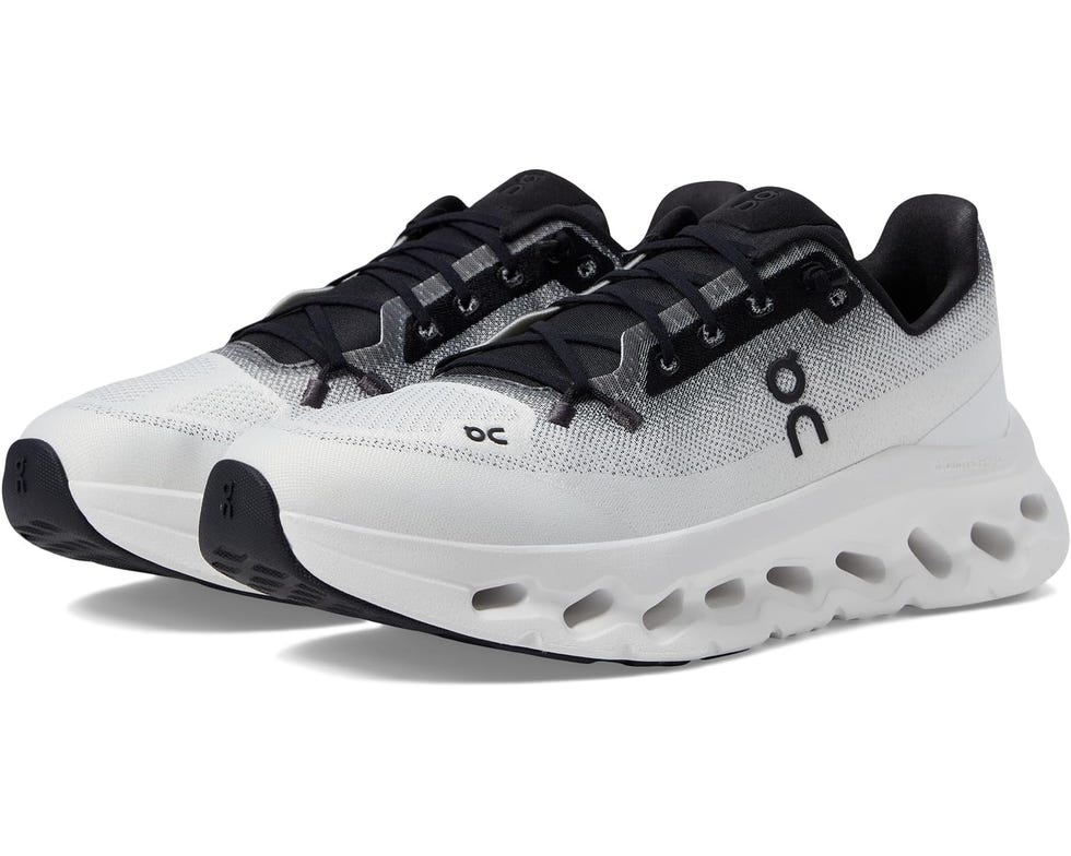 7 Best On Cloud Shoes for Nurses With Long Shifts in 2024