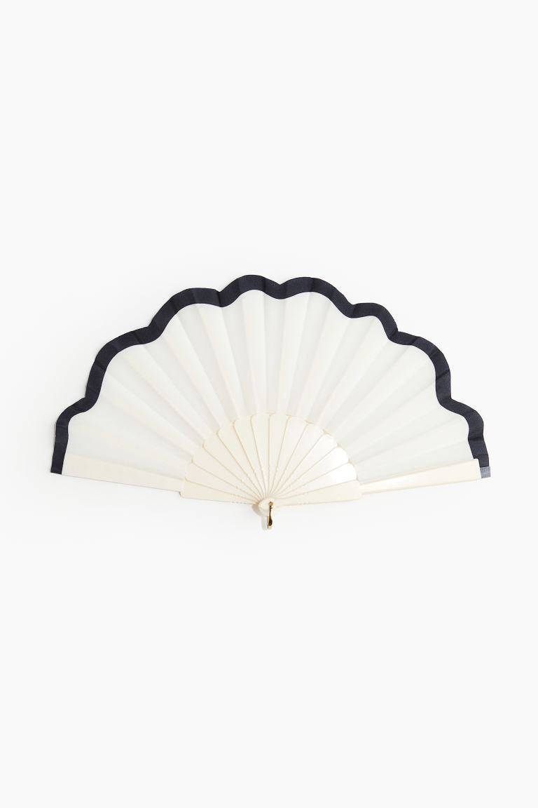 Scalloped-Edge Fan