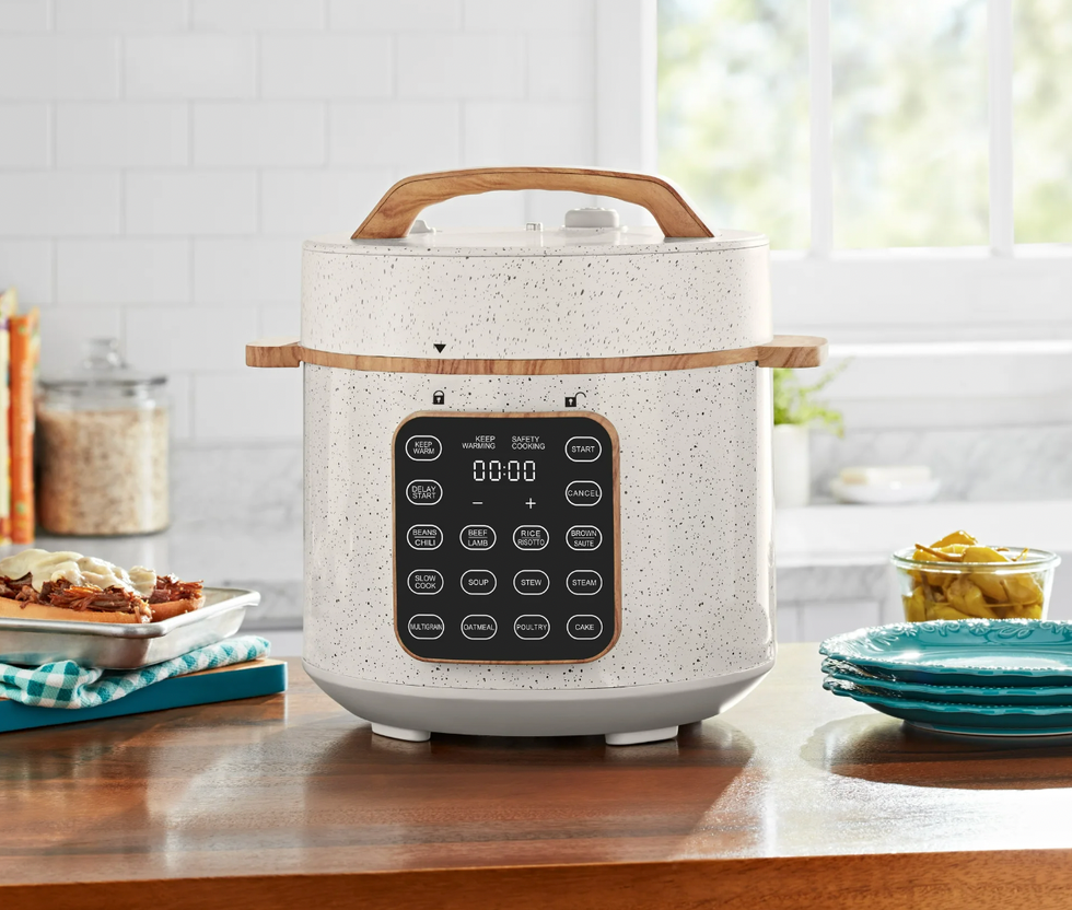 The Pioneer Woman 6-Quart Pressure Cooker