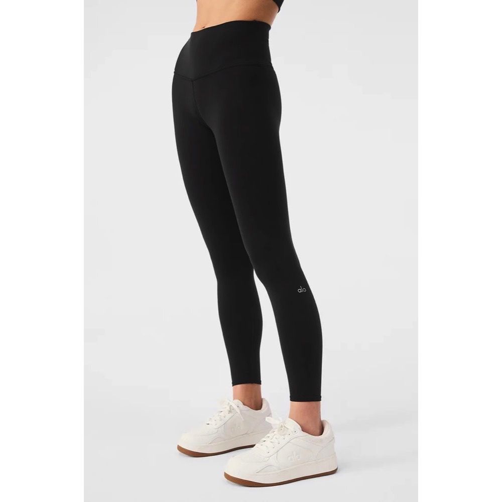 関税送料込【ALO Yoga】ベスト クロップド丈 ブラック/グリーン Alo yoga leggings