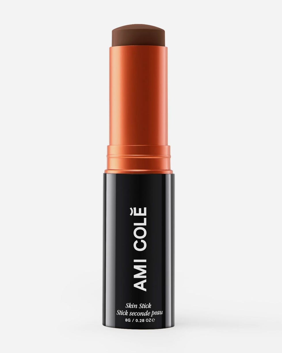 Skin-Enhancing Lightweight & Blurring Foundation Stick