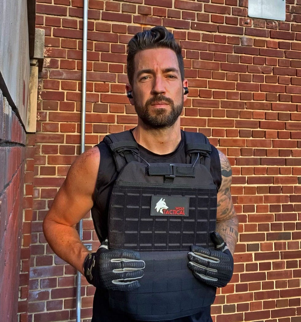 WOLF TACTICAL Adjustable Weighted Vest