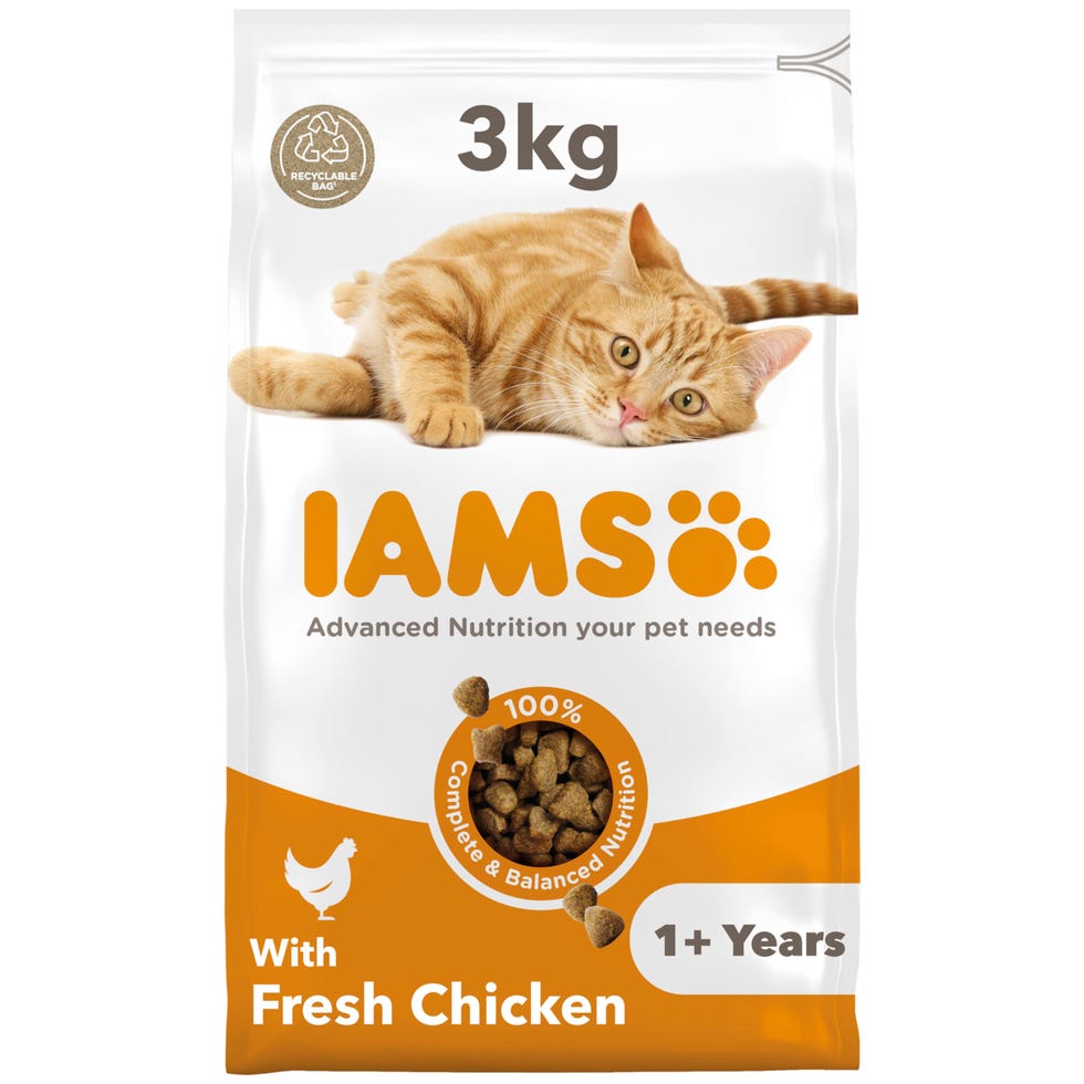 Complete Dry Cat Food for Adult 1+ Cats with Chicken 3 kg