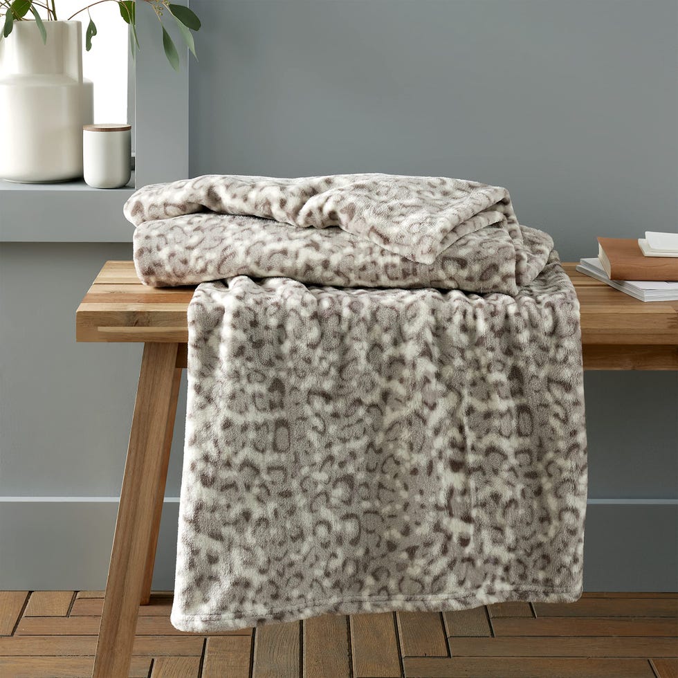 Catherine Lansfield Leopard Print Blanket Throw