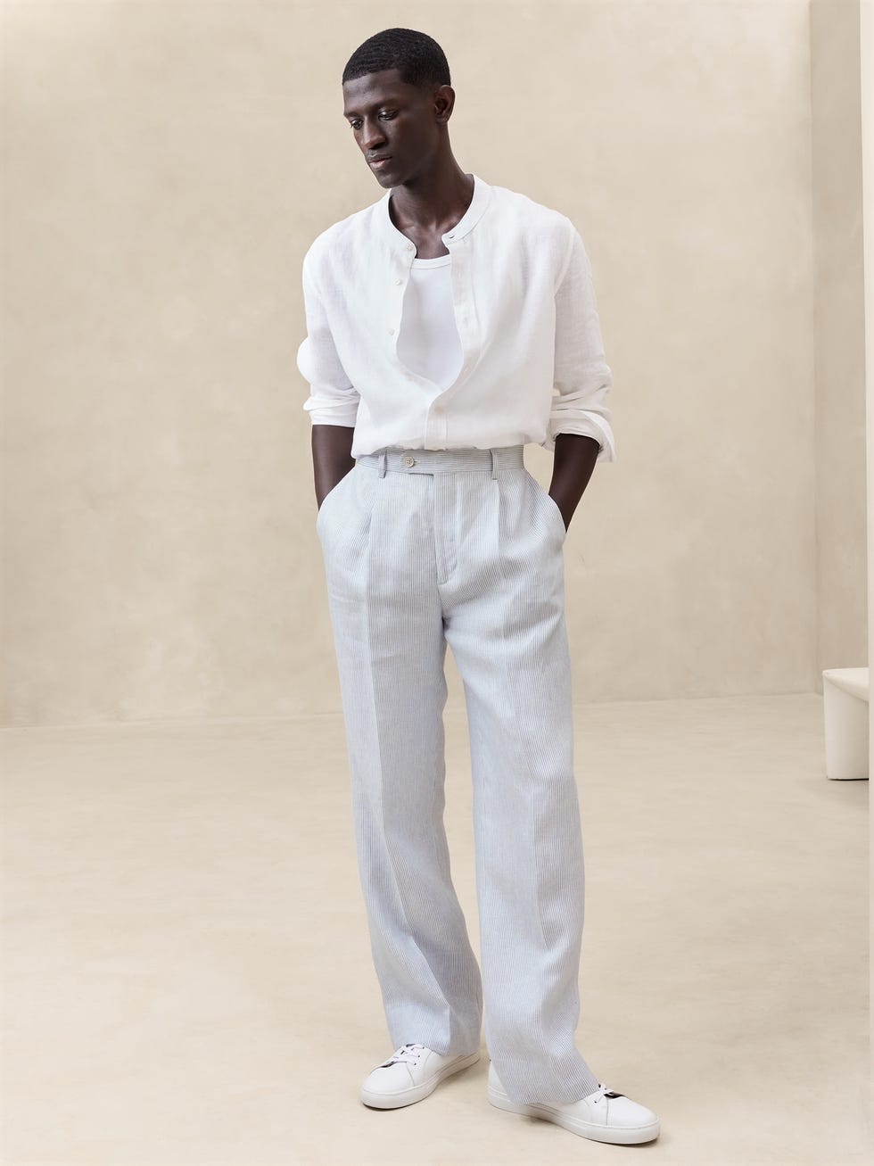 Pleated Straight Linen Pant