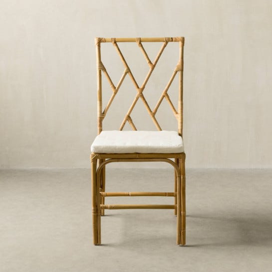 Silla de mimbre con respaldo