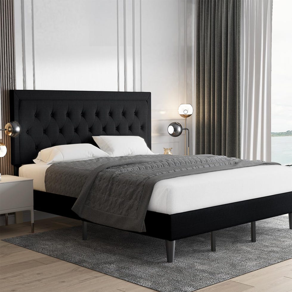 Upholstered platform bed