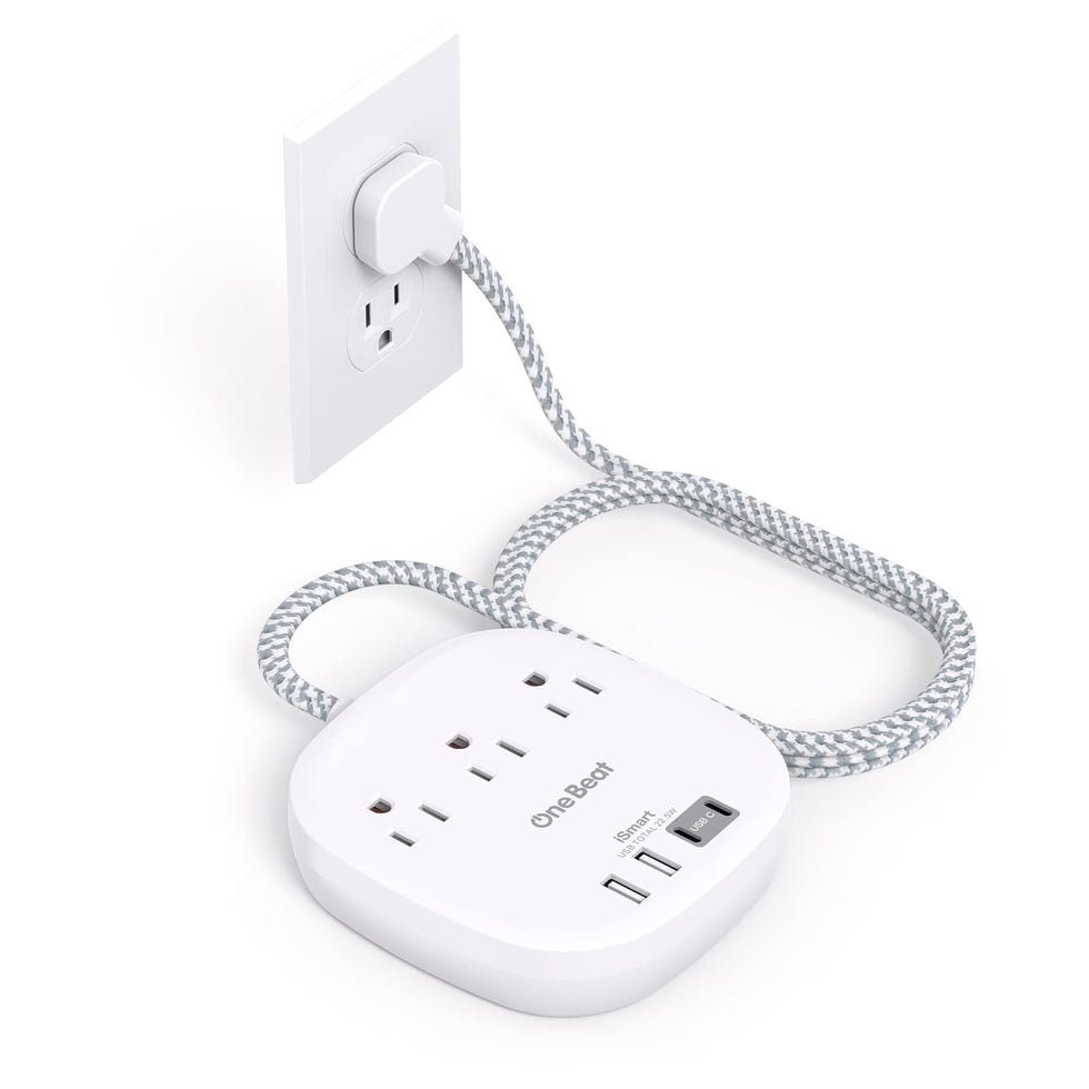 USB & Outlet Flat Plug Power Strip