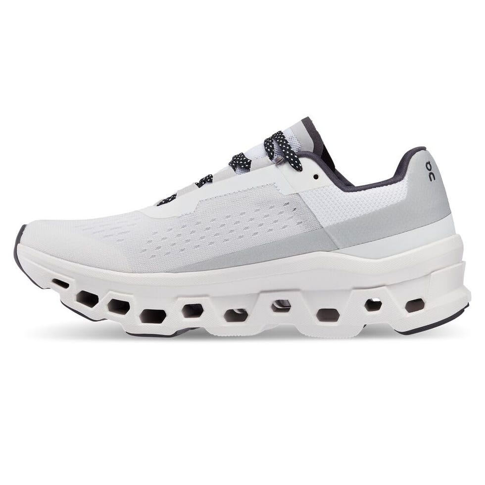 7 Best On Cloud Shoes for Nurses With Long Shifts in 2024
