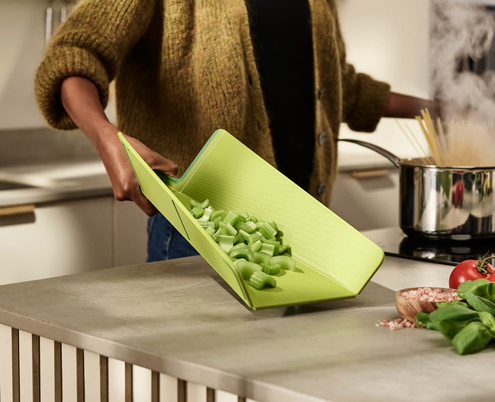 Chop2Pot Plus Folding Chopping Board