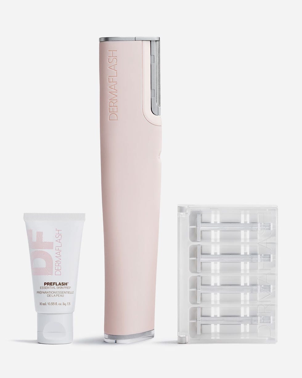 LUXE+ Sonic Dermaplaning & Peach Fuzz Removal LUXE+ Sonic Dermaplaning & Peach Fuzz Removal