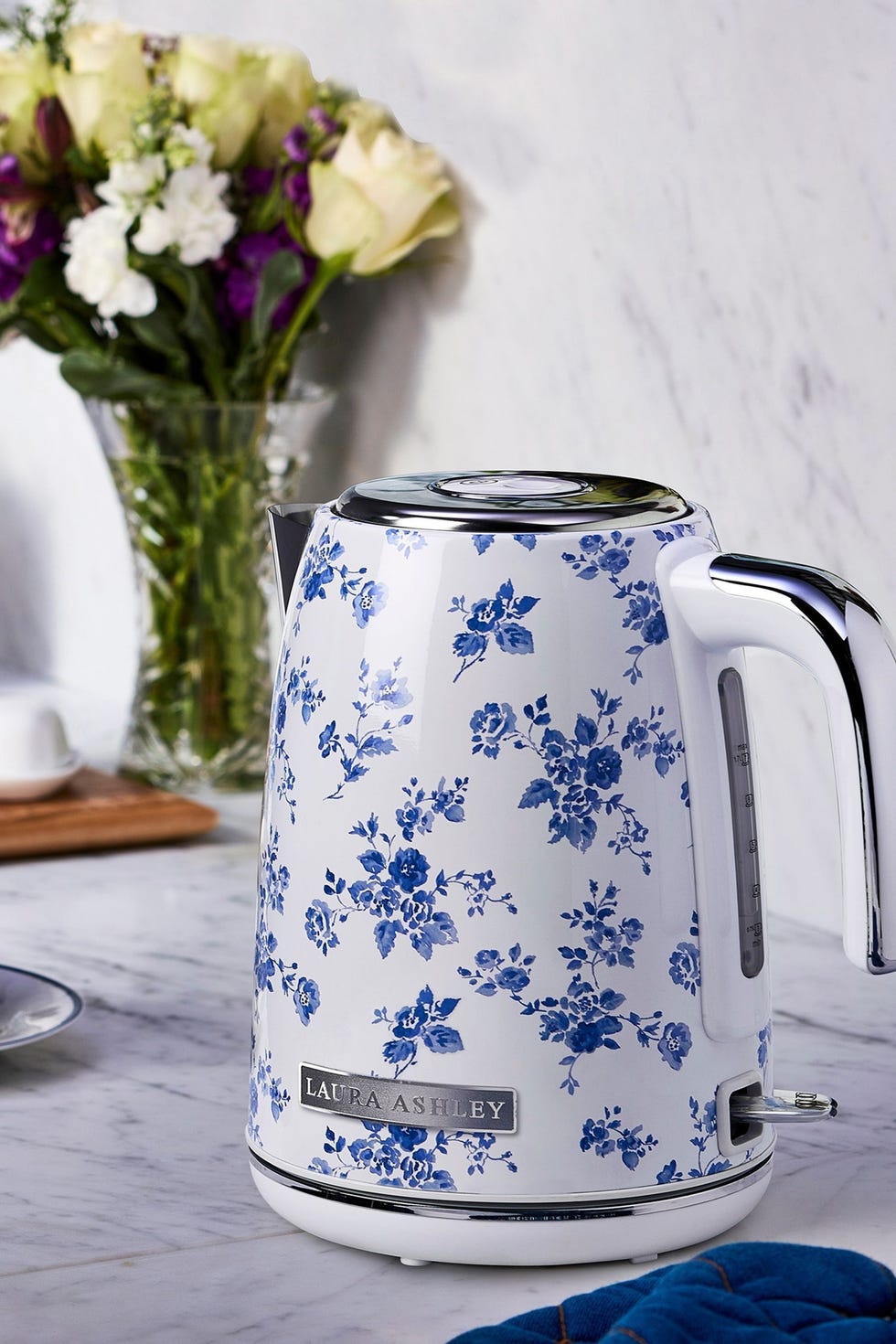 Laura Ashley China Rose Jug Kettle