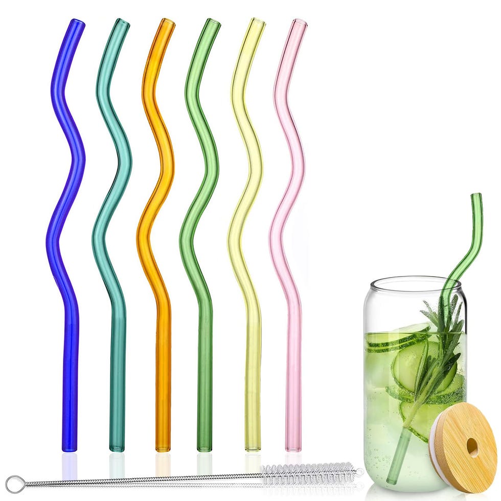 Wavy glass straws