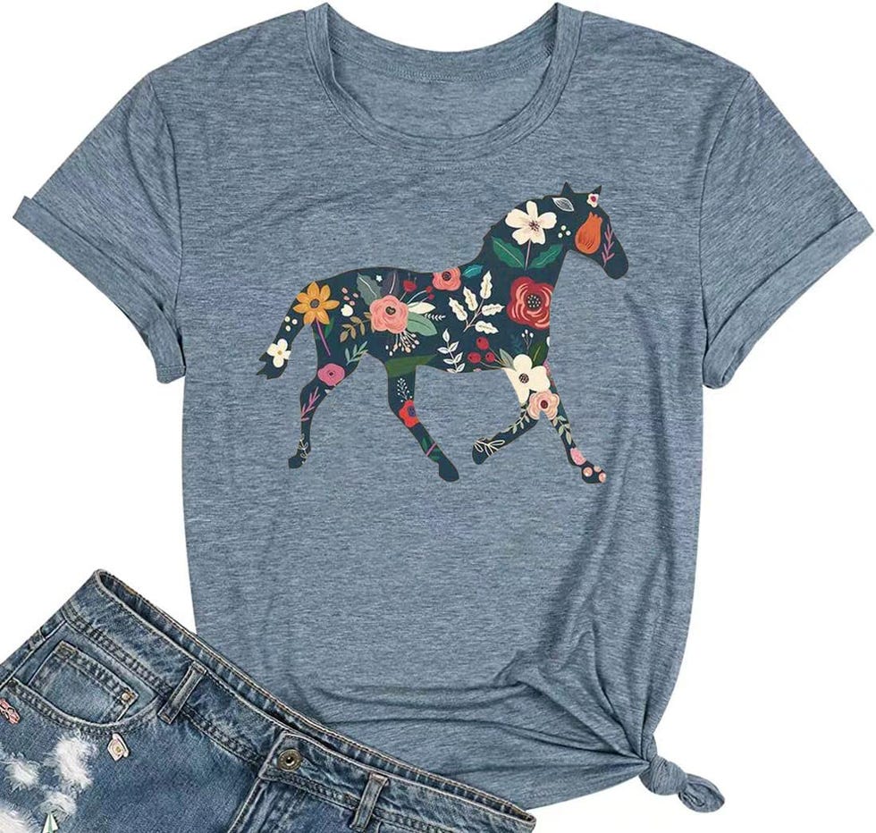 Ladies T-shirt with horse motif 