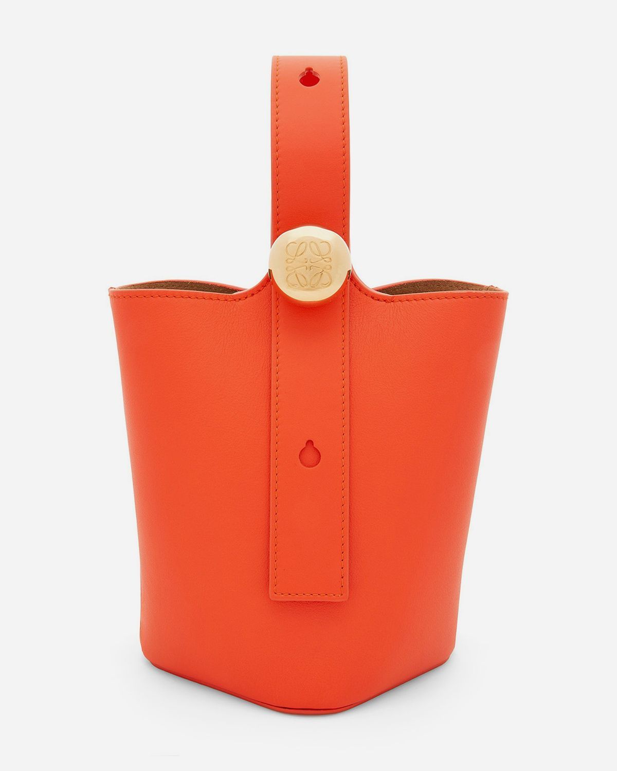The ELLE Guide to Loewe's Most Iconic Handbags The ELLE Guide to Loewe's Most Iconic Handbags