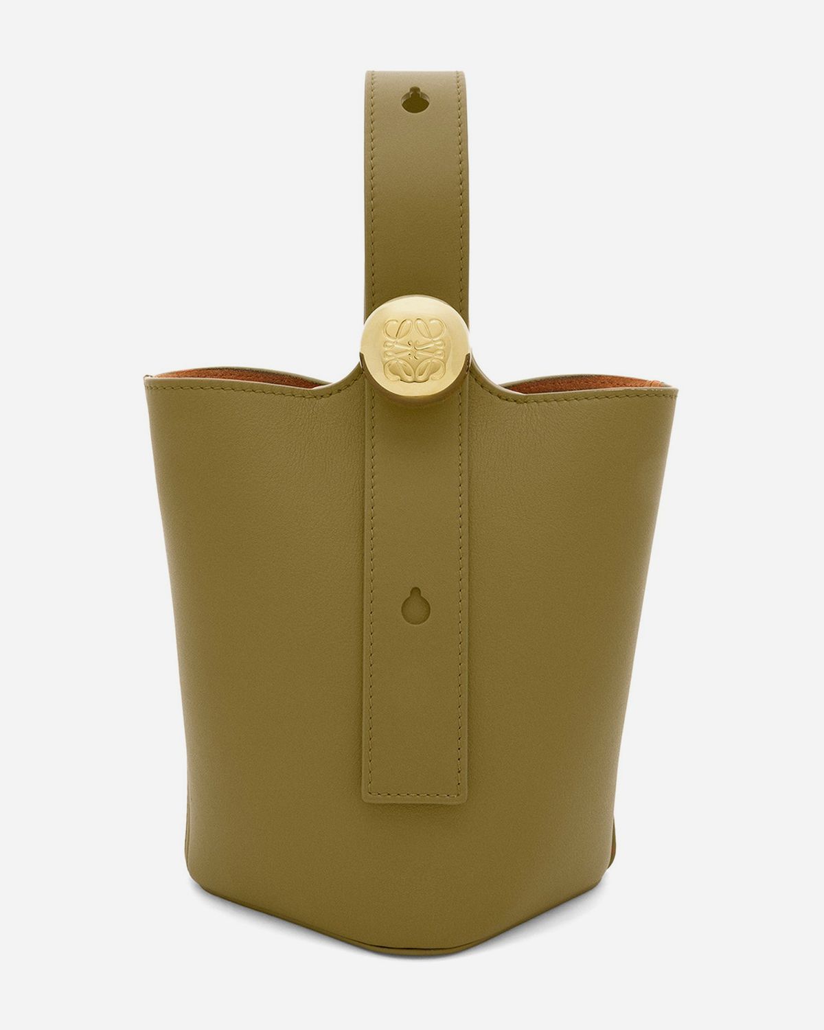 The ELLE Guide to Loewe's Most Iconic Handbags The ELLE Guide to Loewe's Most Iconic Handbags