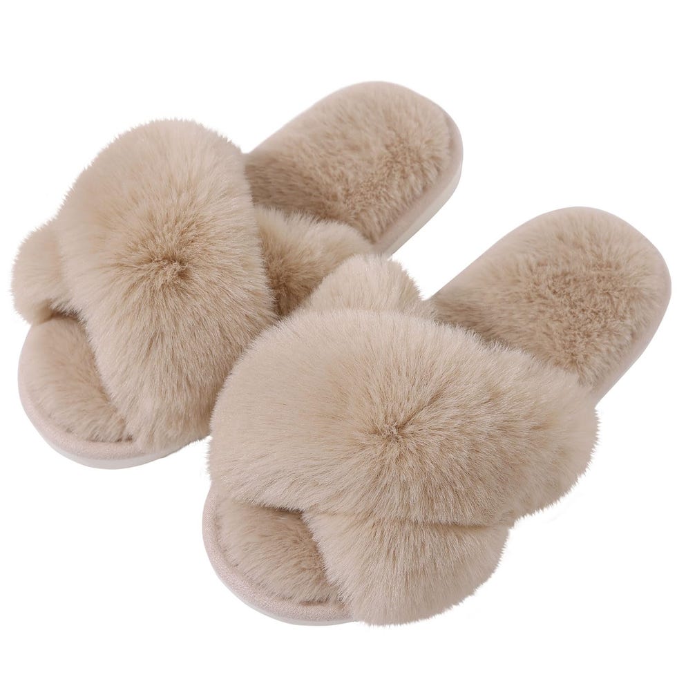 Women's Fuzzy Crossover Slippers