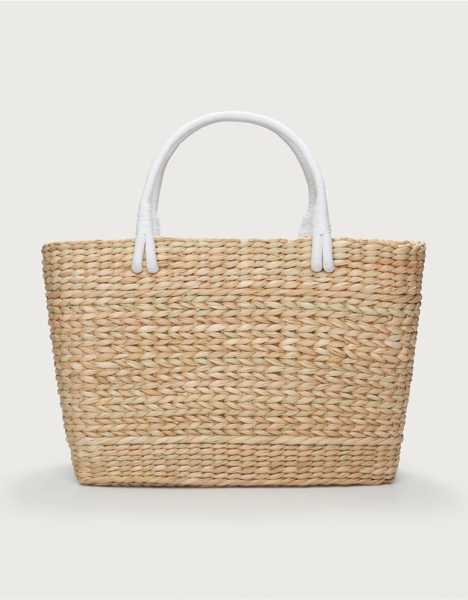 Straw Bags 2024: The straw beach bags for summer