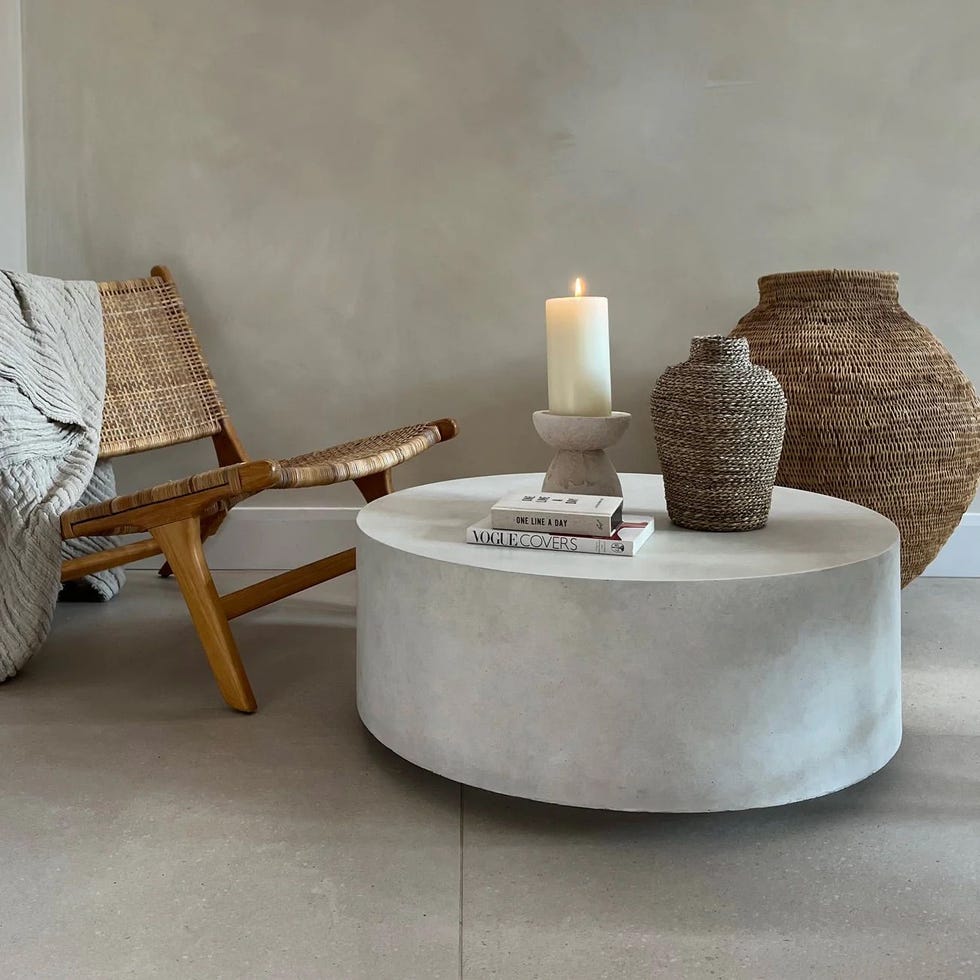 Angelo minimalist round concrete coffee table