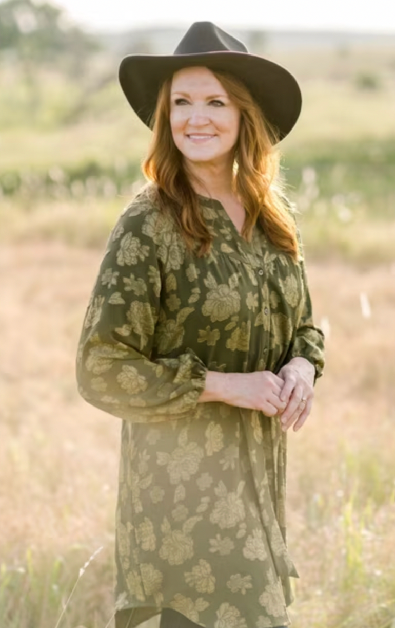 Ree Drummond s Favorite New 22 Blouse Is Already Selling Out