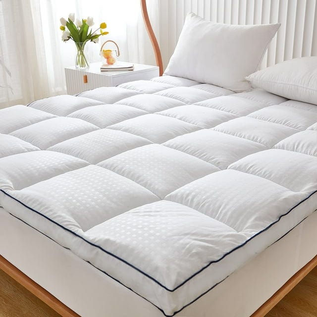 Cooling mattress topper