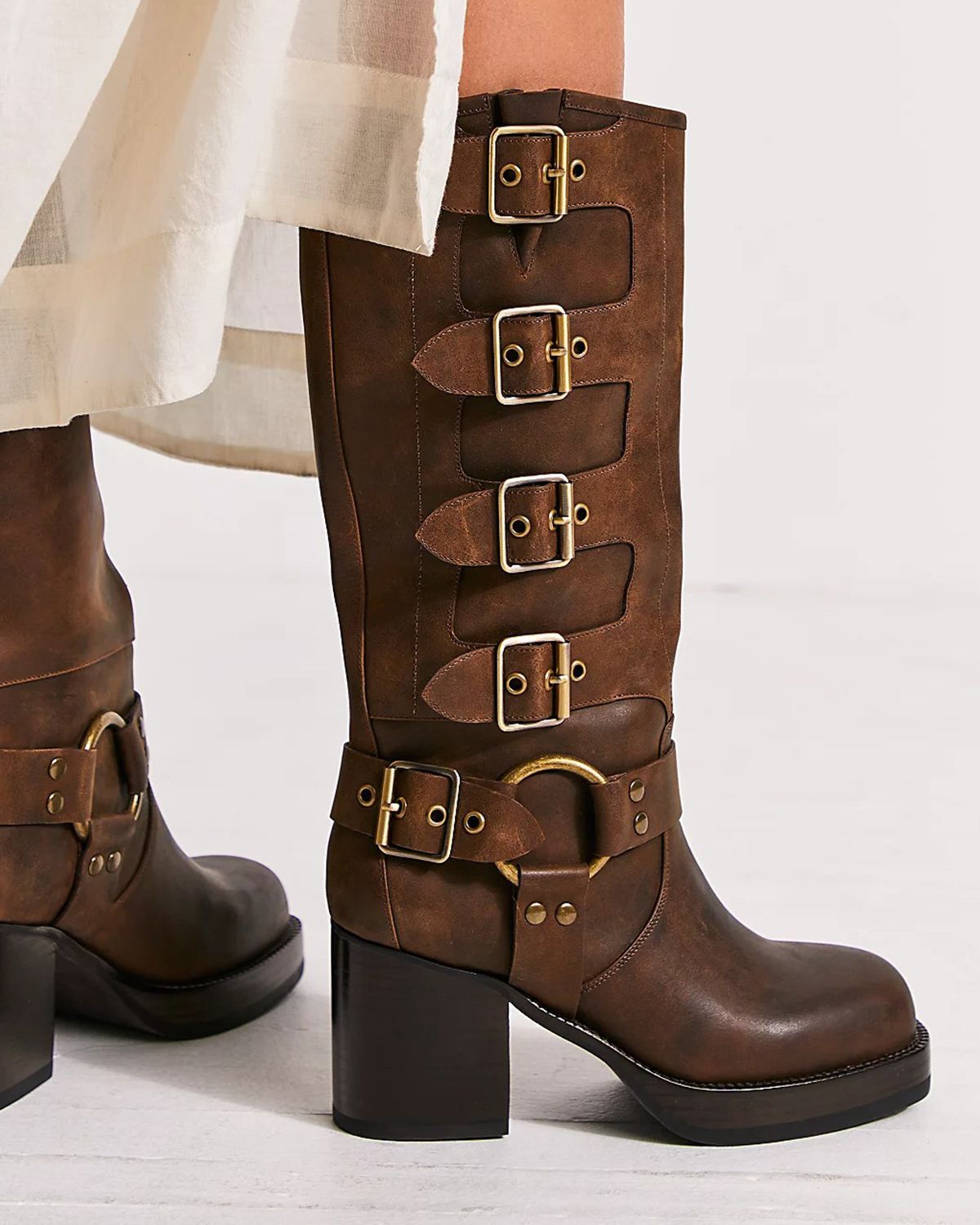 15 Most Comfortable Platform Boots for Women 2024