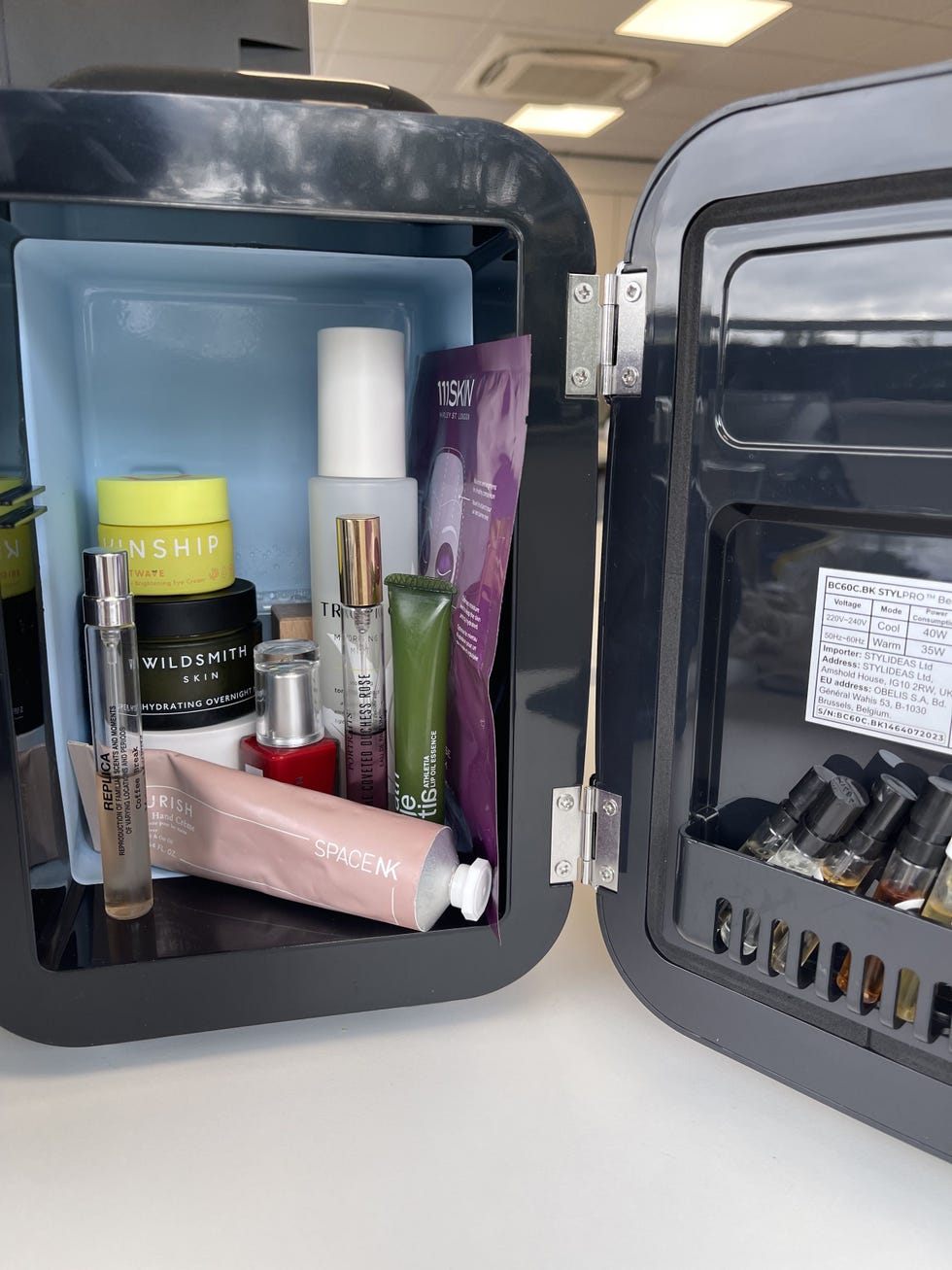 Mini Beauty Fridge