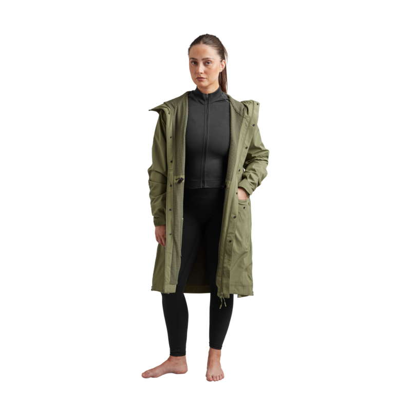 Pursuit Waterproof Lightweight Changing Robe Jacket