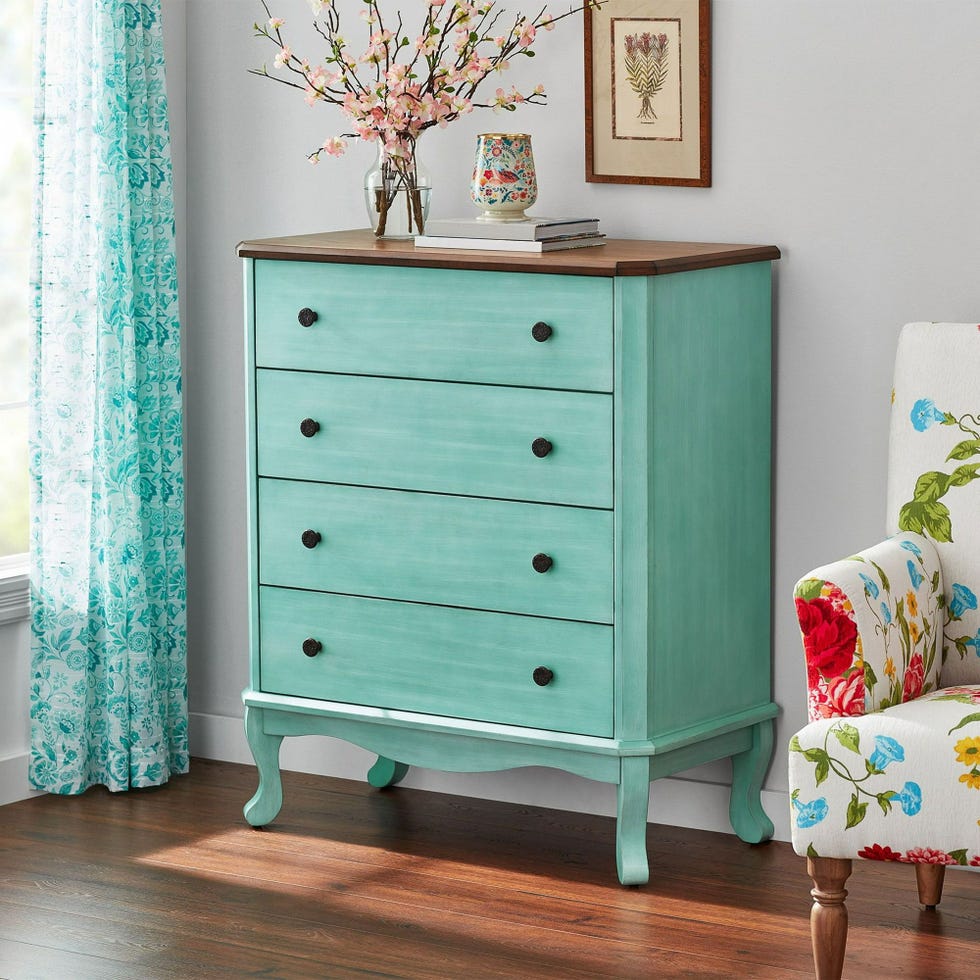 The chest of drawers with 4 drawers “The Pioneer Woman”