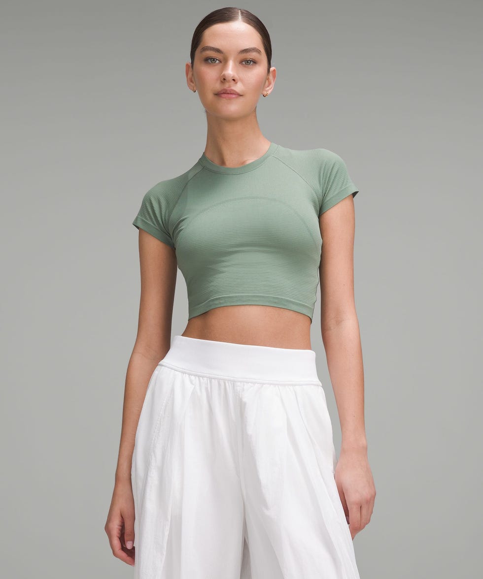 Swiftly Tech Cropped Short-Sleeve Shirt 2.0