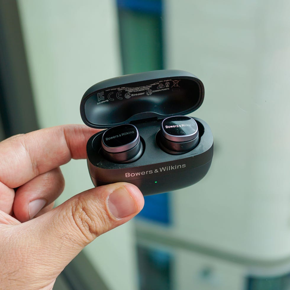 Bowers & Wilkins Pi8