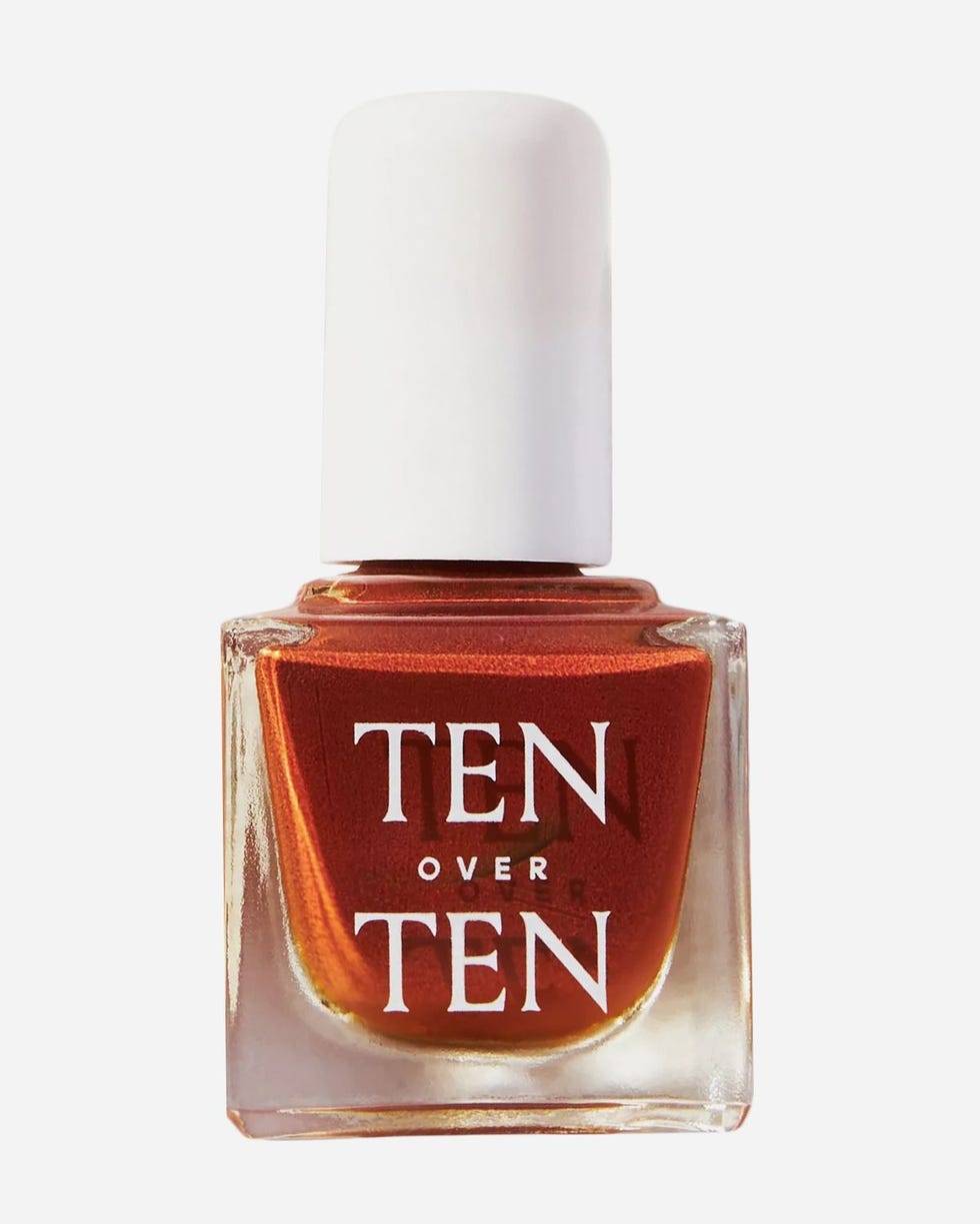 Nail Color in Terracotta