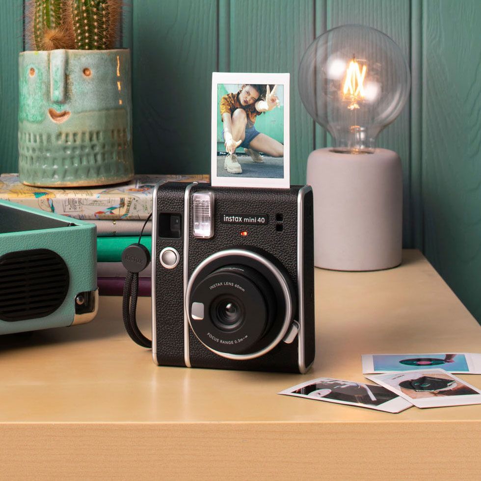 Fujifilm Instax Mini hotsell 40 Polaroid Instant Camera