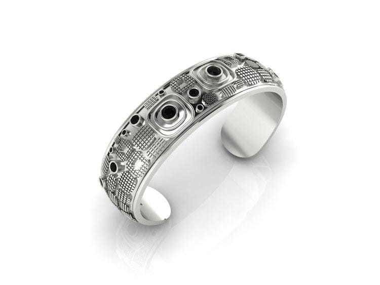 Medium Silver Klint Cuff