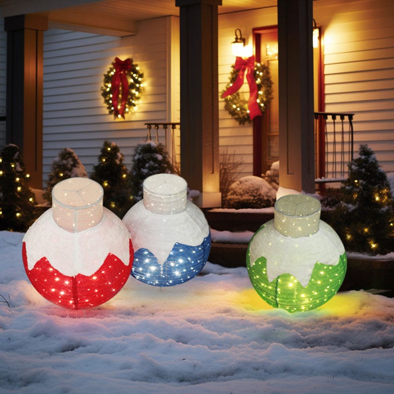 14 Best Large Outdoor Ornaments - Giant Christmas Holiday Decor